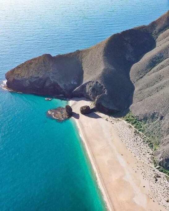 Апартаменты El Horizonte Piscinaterraza Y Vistas Карбонерас Экстерьер фото